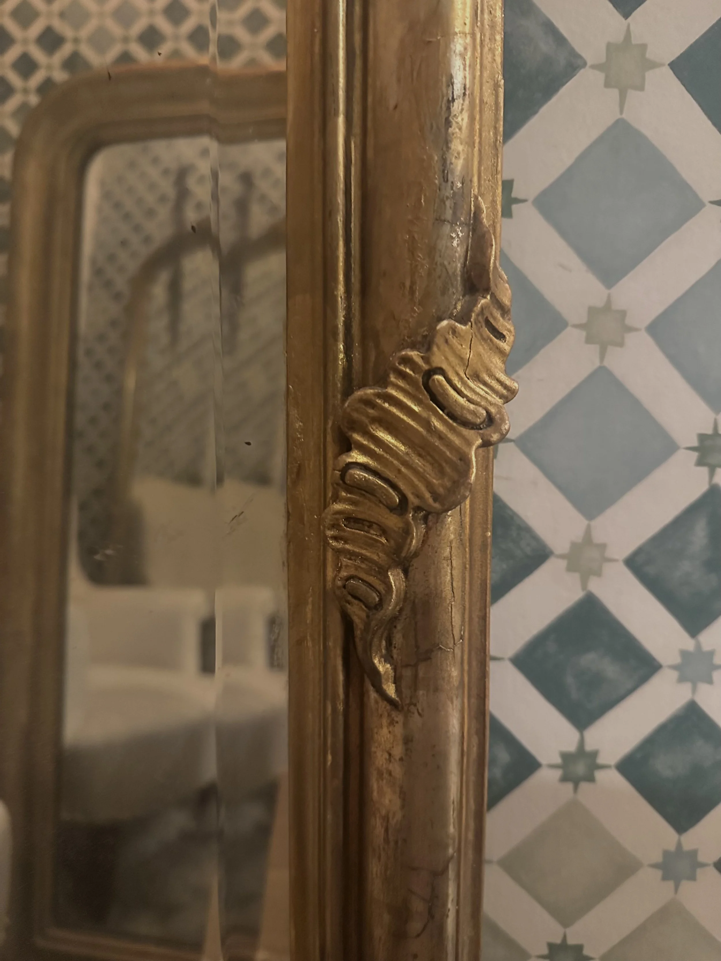 Pre-Revolutionary Mirror 07.jpg