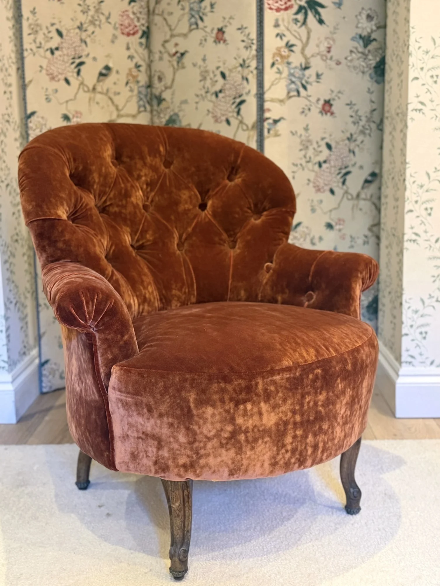 Velvet Crapaud 004.jpg