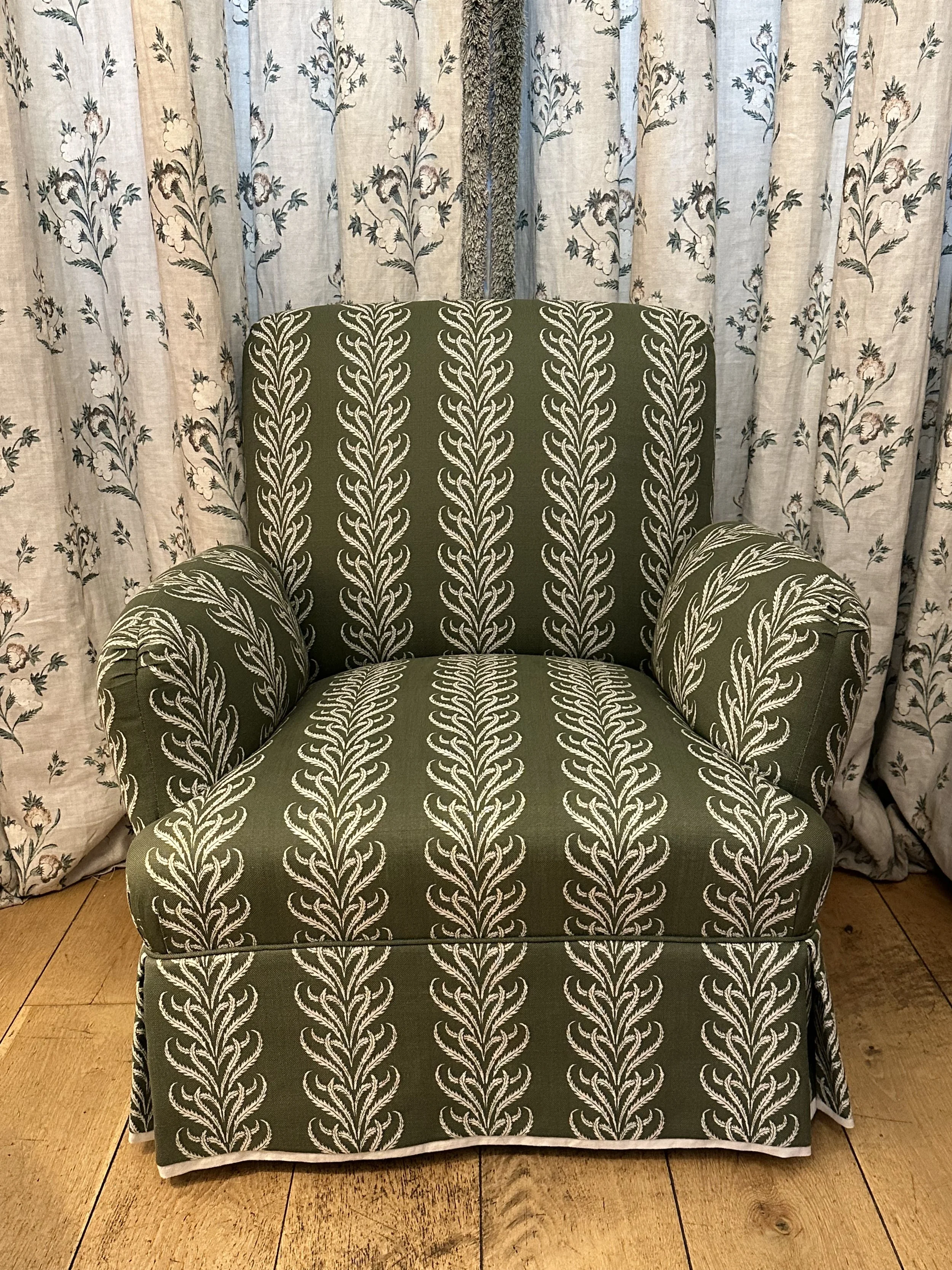 Cinny Armchair 02.jpg
