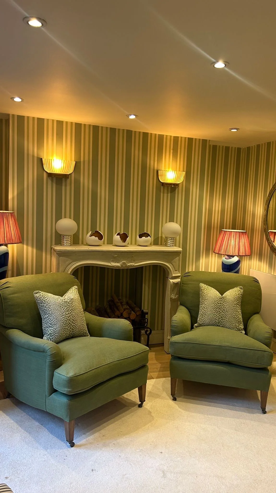 Pair of Gainsborough 01.JPG