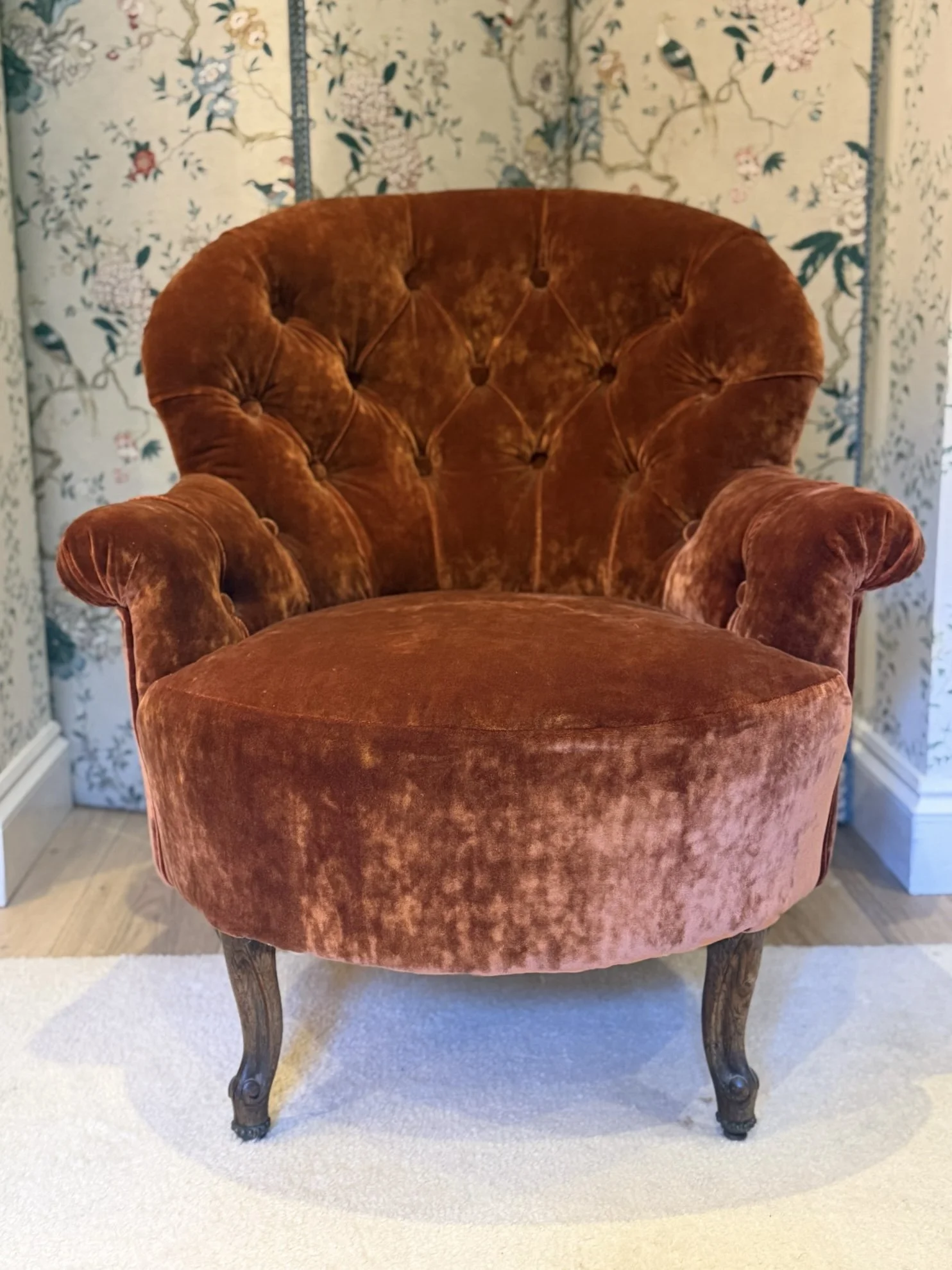 Velvet Crapaud 003.jpg