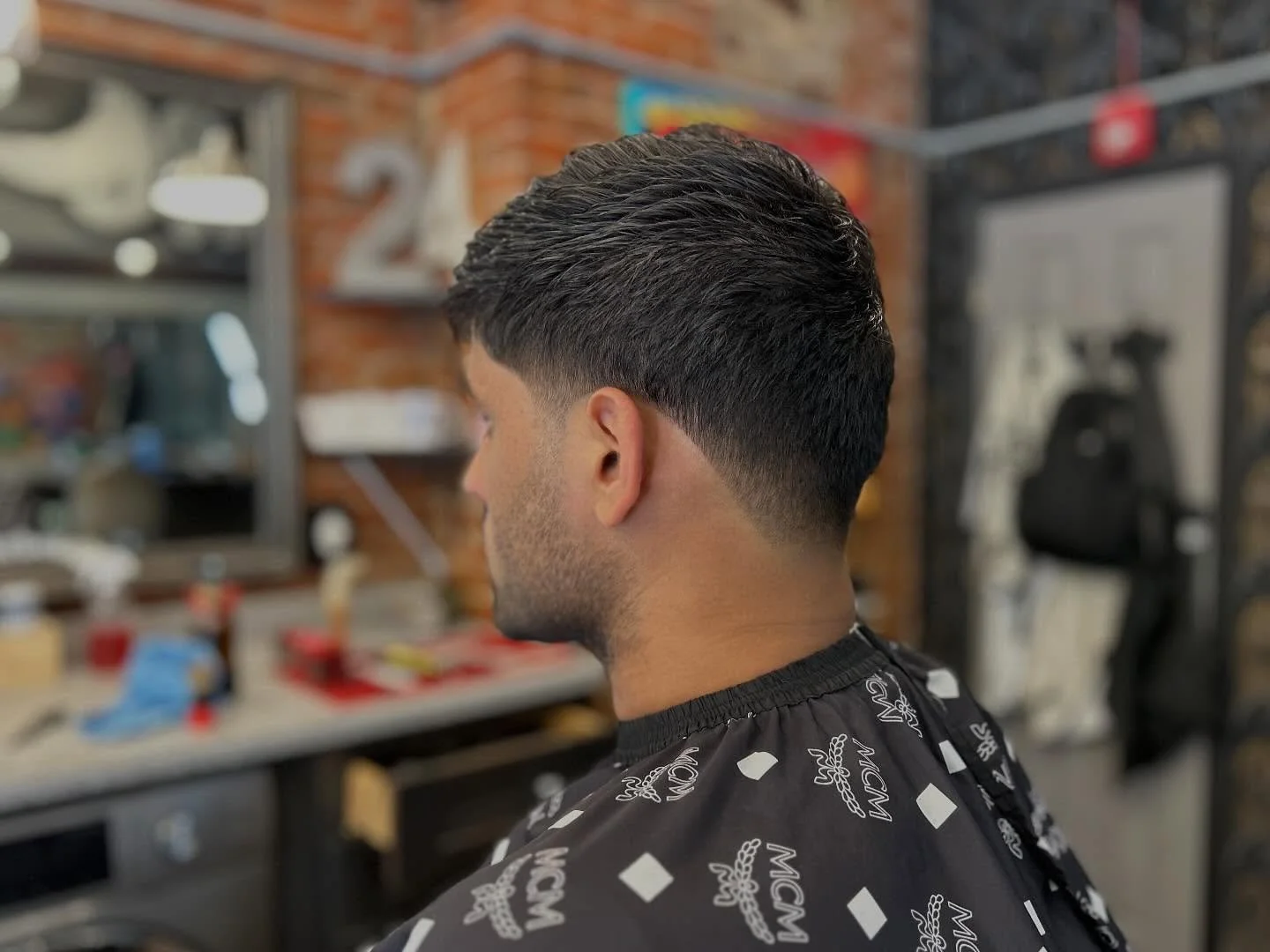 🧈

Book: Fade
Ask for: low fade

#PhillyBarber #PhillysBestBarber #BarberFitlerSquare