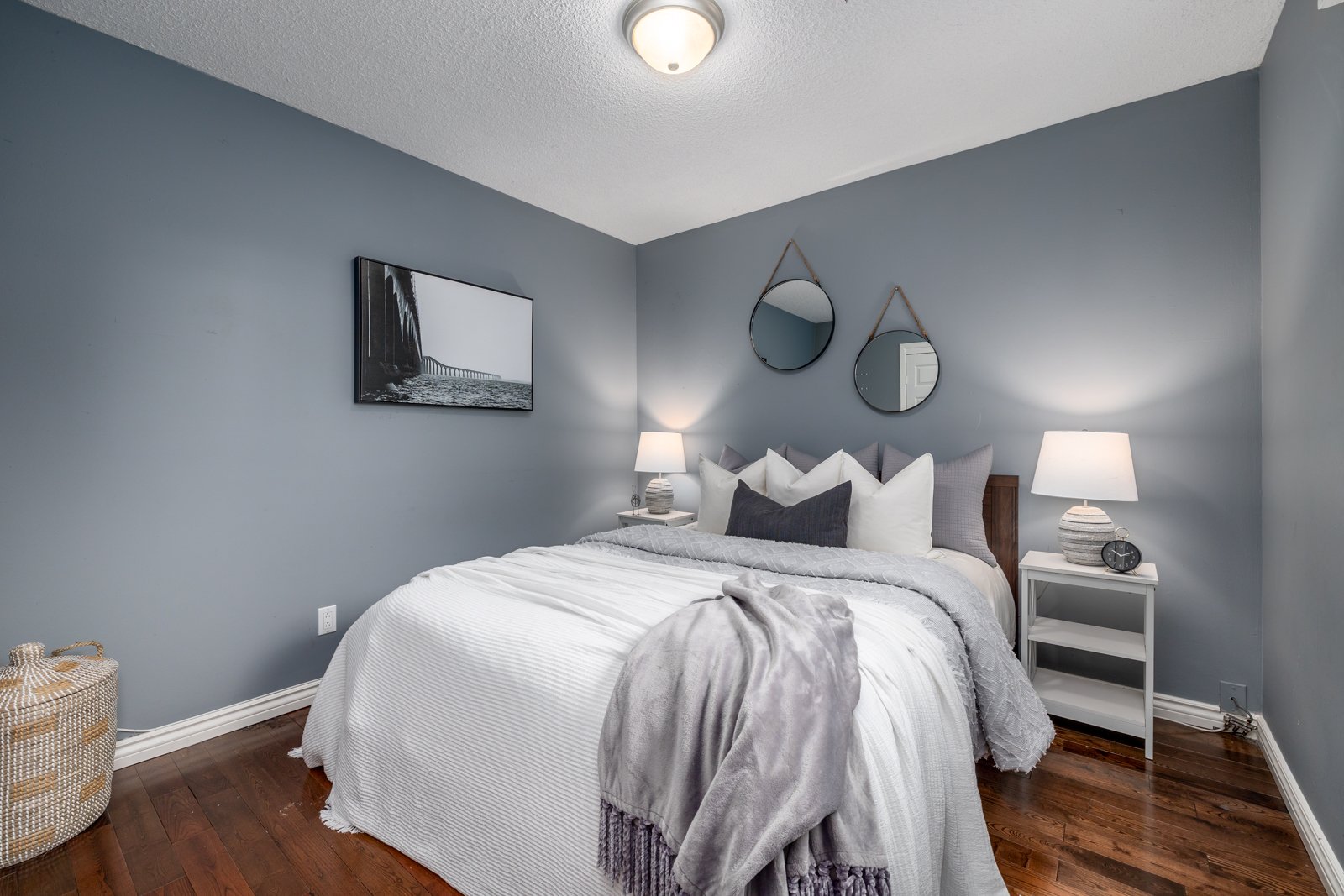 13 Flowers Cres_MLS (26 of 36).jpg