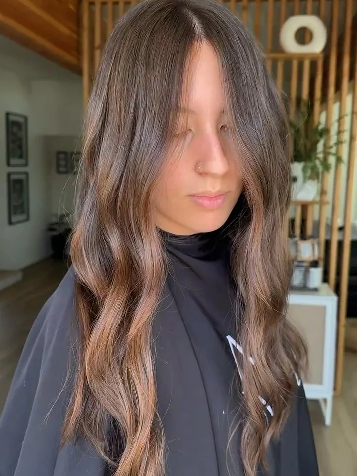 The latest from our Artists 🪄 (last pic for a surprise celebrity appearance 💕)

#oregonhairstylist #lowmaintenancecolor #oregonhairextensions #monmouthoregonhair