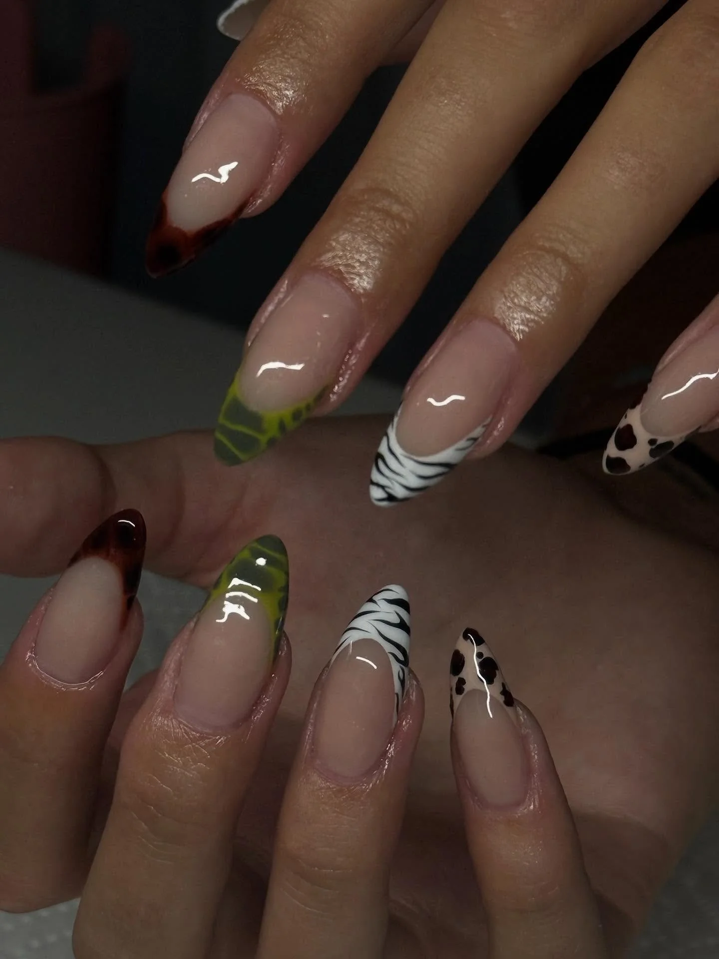 m o o d y 🍂🌙☕️ // @dsdivinenails 

#monmouthnails #salemoregonnails #monmouthoregon