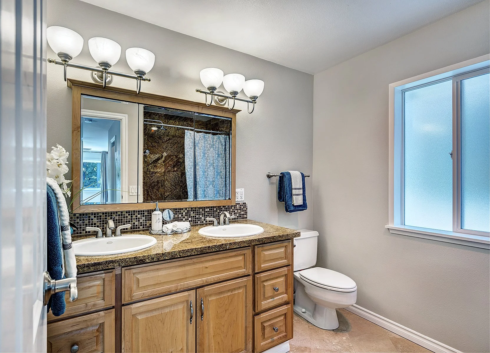 bathroom primary a.jpg