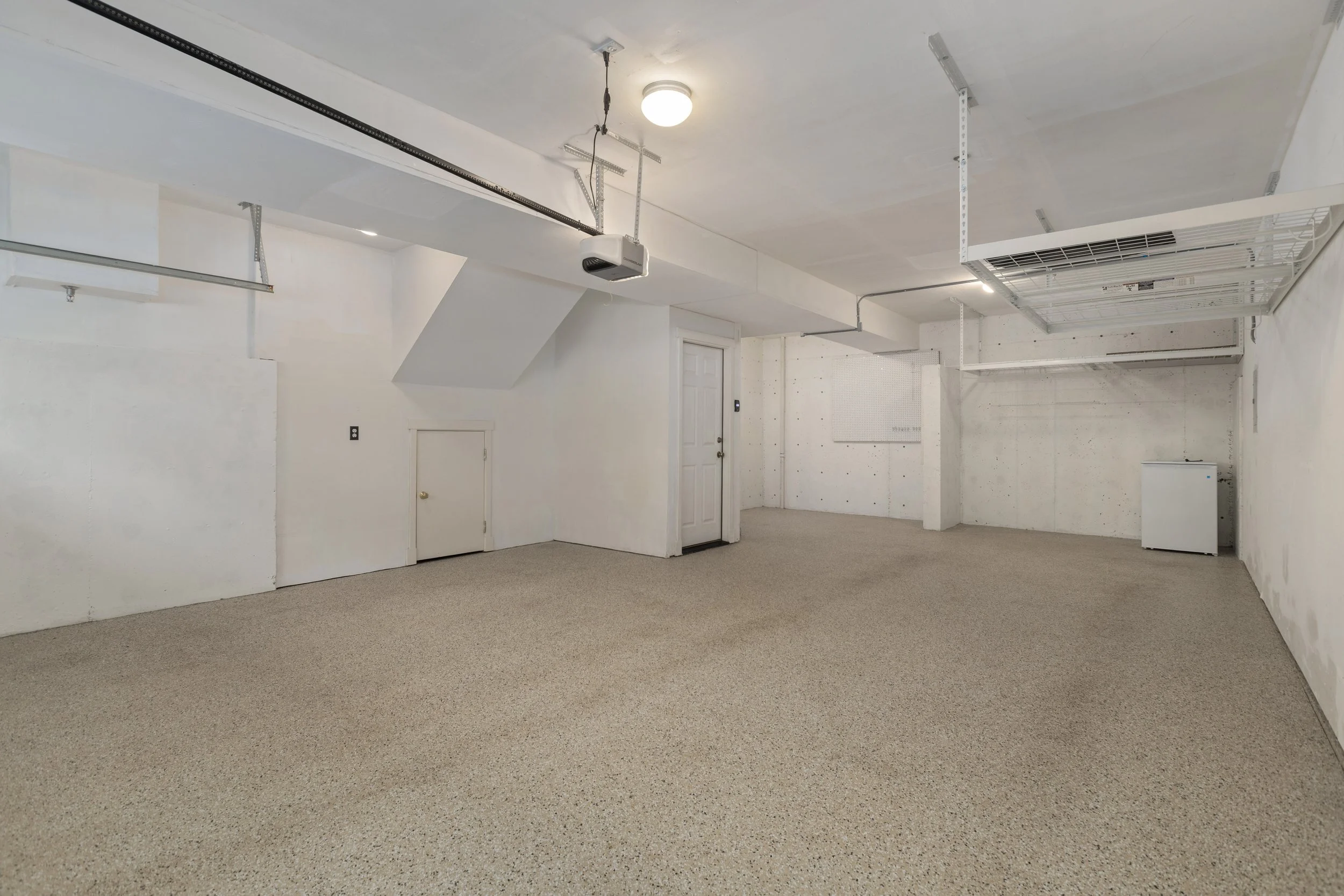 36 - Garage.jpg