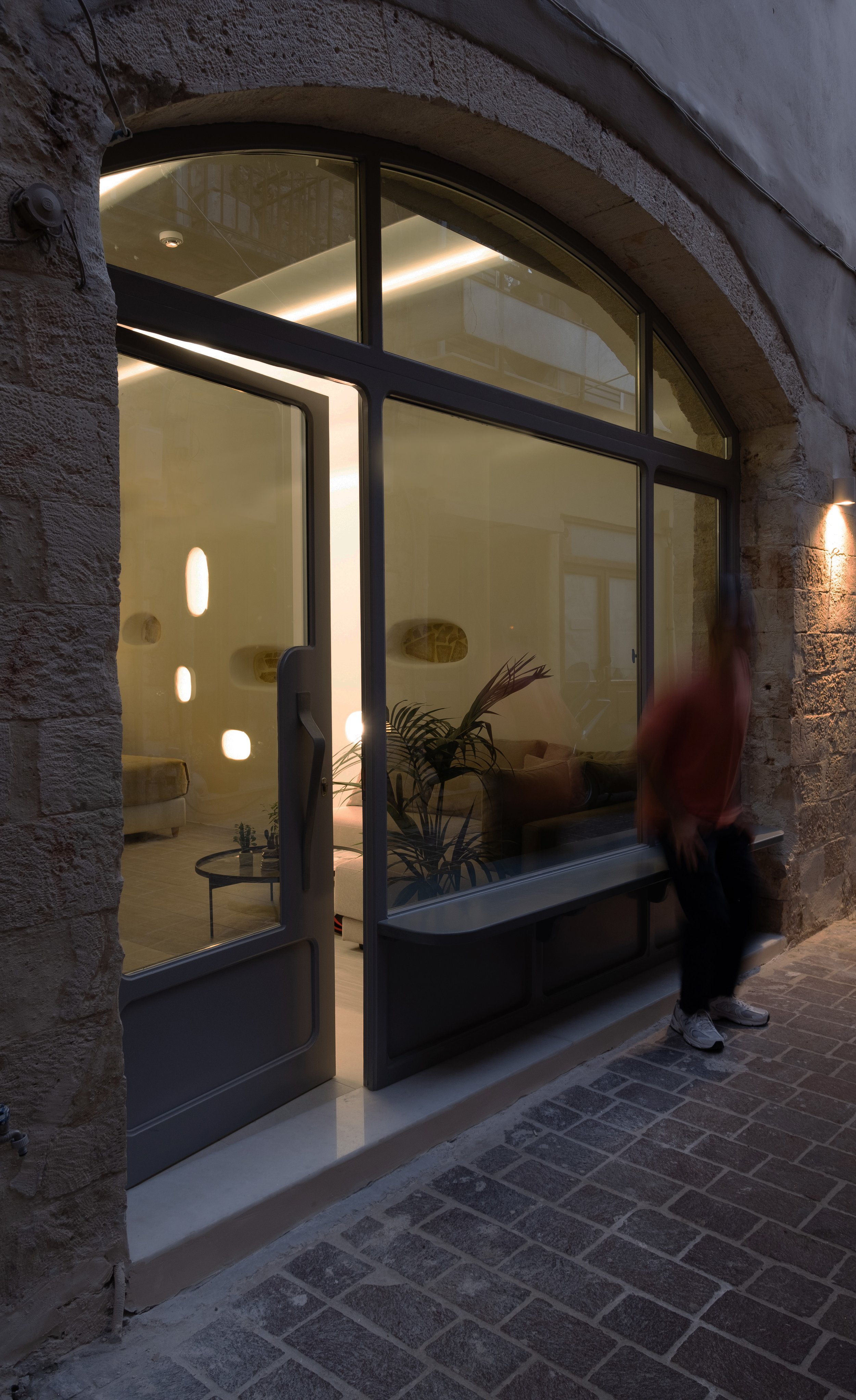 alx by night-2.jpg