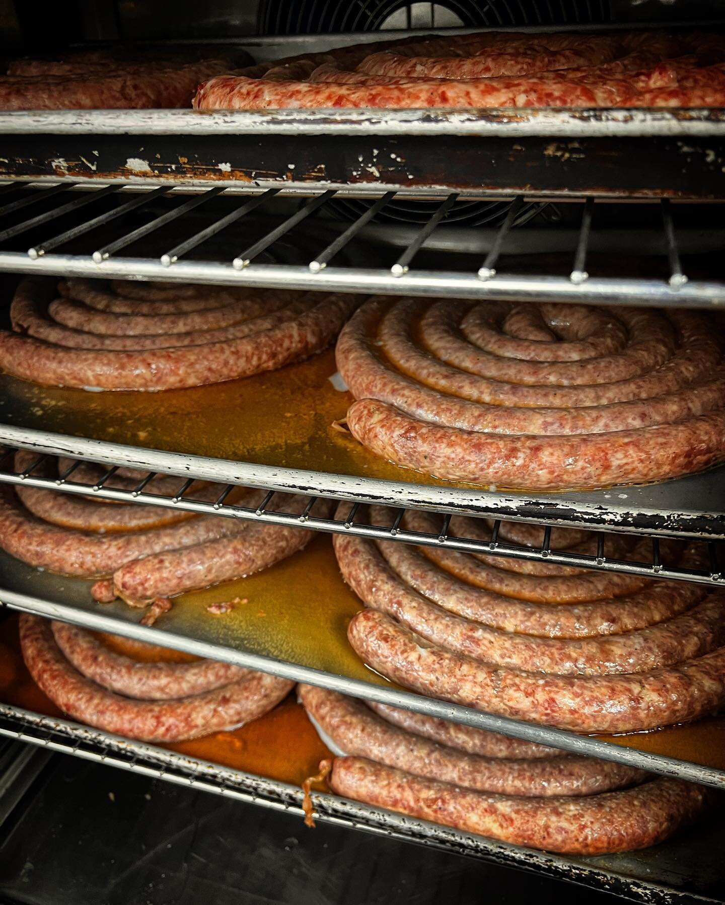New Batch of sausage on deck. Pork Liver and Belly, Orange, Bay, Garlic. Styled off of mazzafegati sausage from Umbria.
Seasoned and cured, ground fresh in house, stuffed in casings and slow cooked in our @irinoxnorthamerica multifresh.

#pork #liver