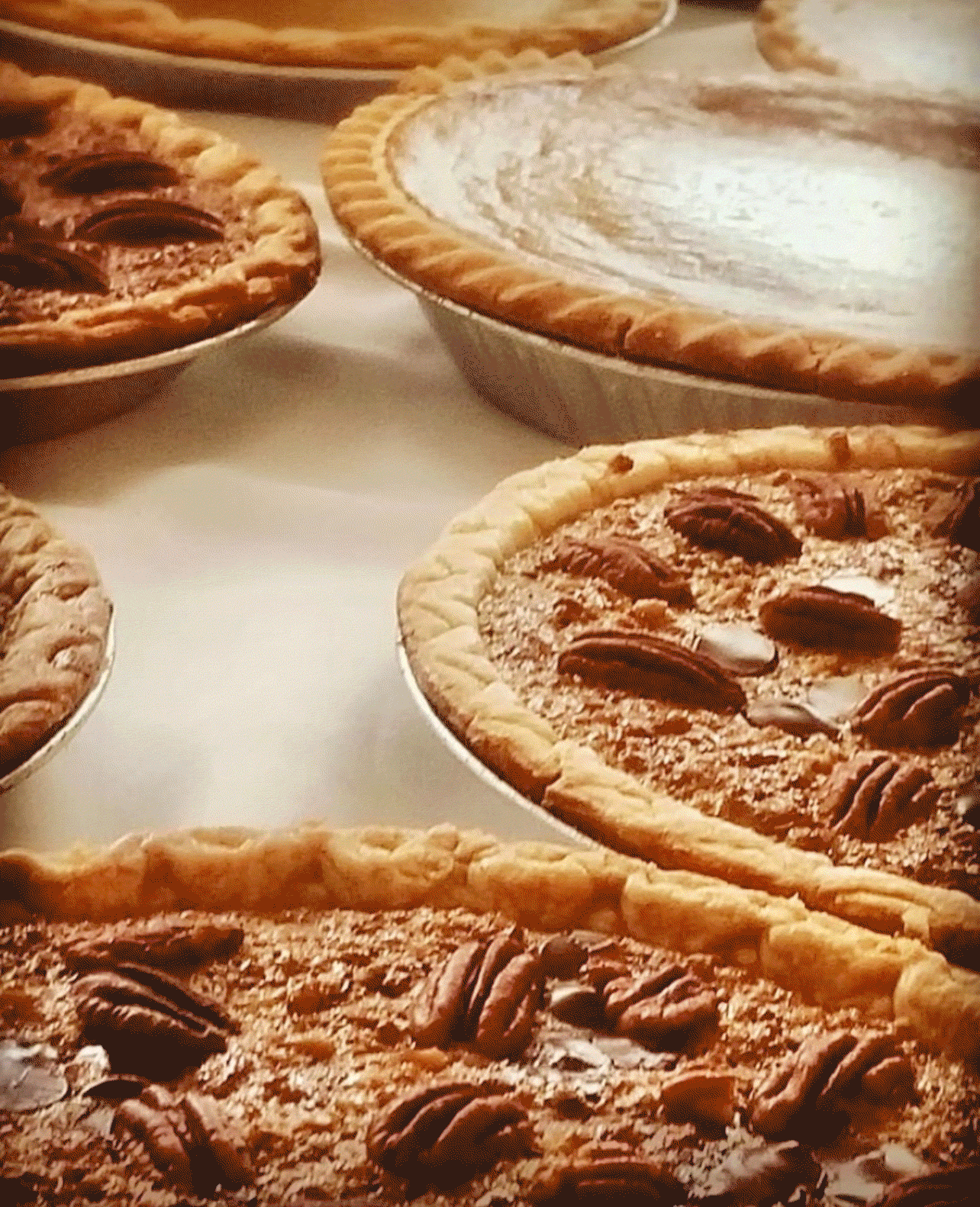 Thanksgiving Dinner Menu: delicious seasonal Thanksgiving meals with vegan options available, including: turkey, pie, stuffing, dessert, sweet potato casserole, gravy - order for delivery