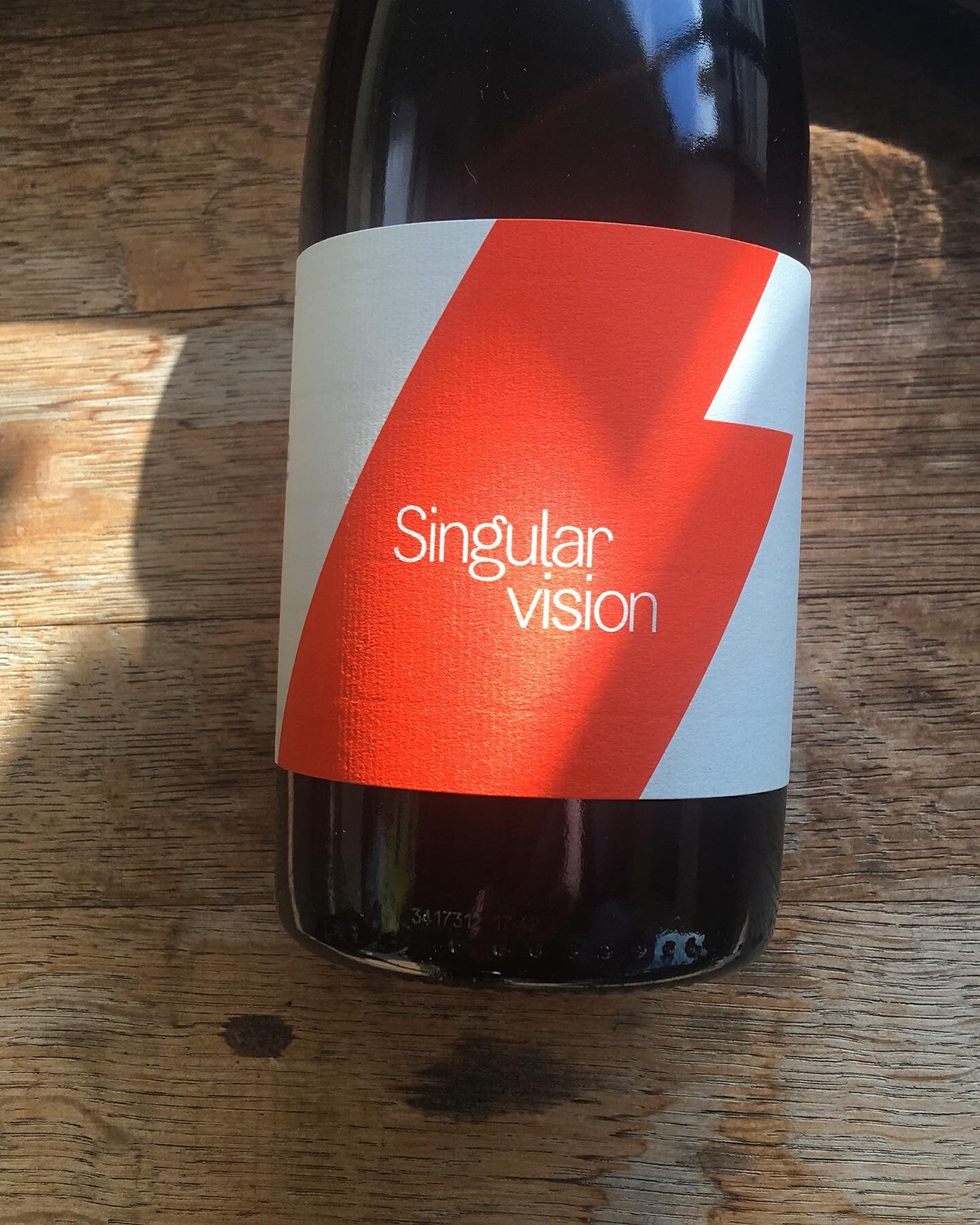 A celebration cider made for sharing. Singular Vision. ❤️ @celldivisionbrewery ❤️ @peckhamscider