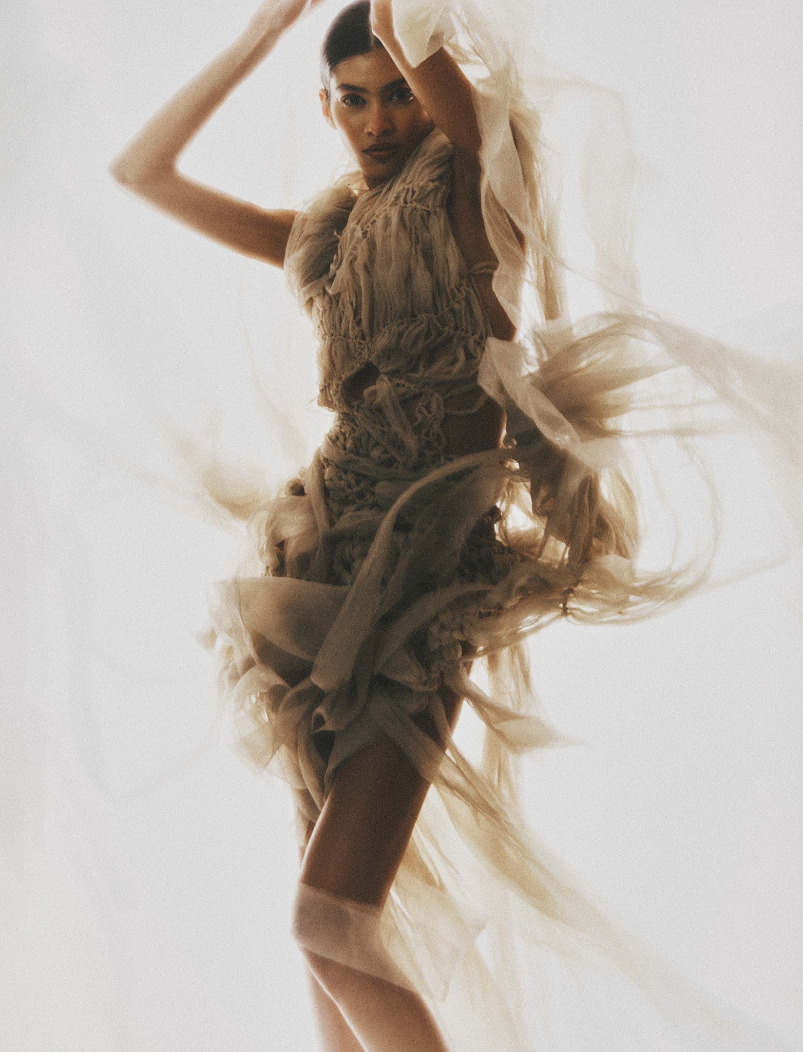 marie_claire_mexico_el_peso_del_aire (22)