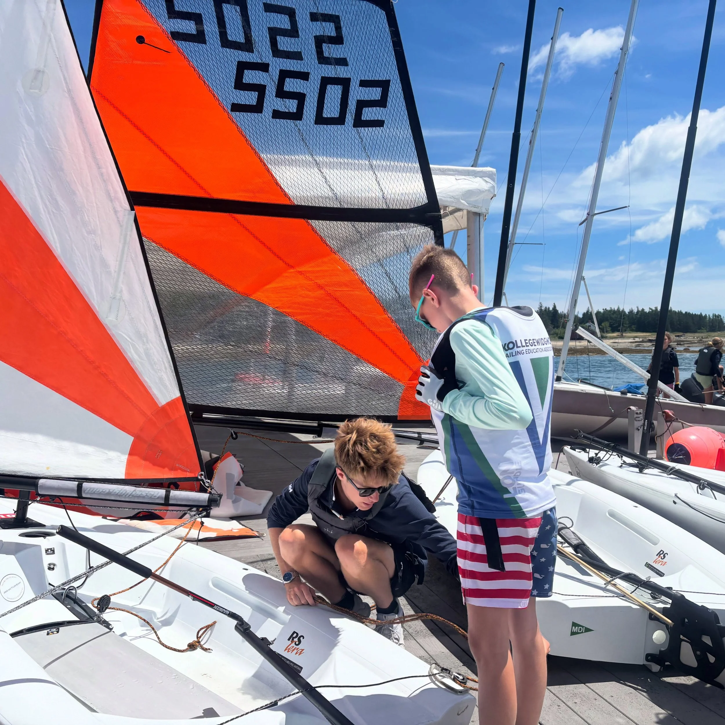 KSEA pinnies represent!! Last week our 420 team traveled to Boothbay for the annual Battle of the Bay competition, and our Opti racer competed at the MDI Junior Hospice Regatta (in an RS Tera!)

It's so great to see our sailors crushing it away from 