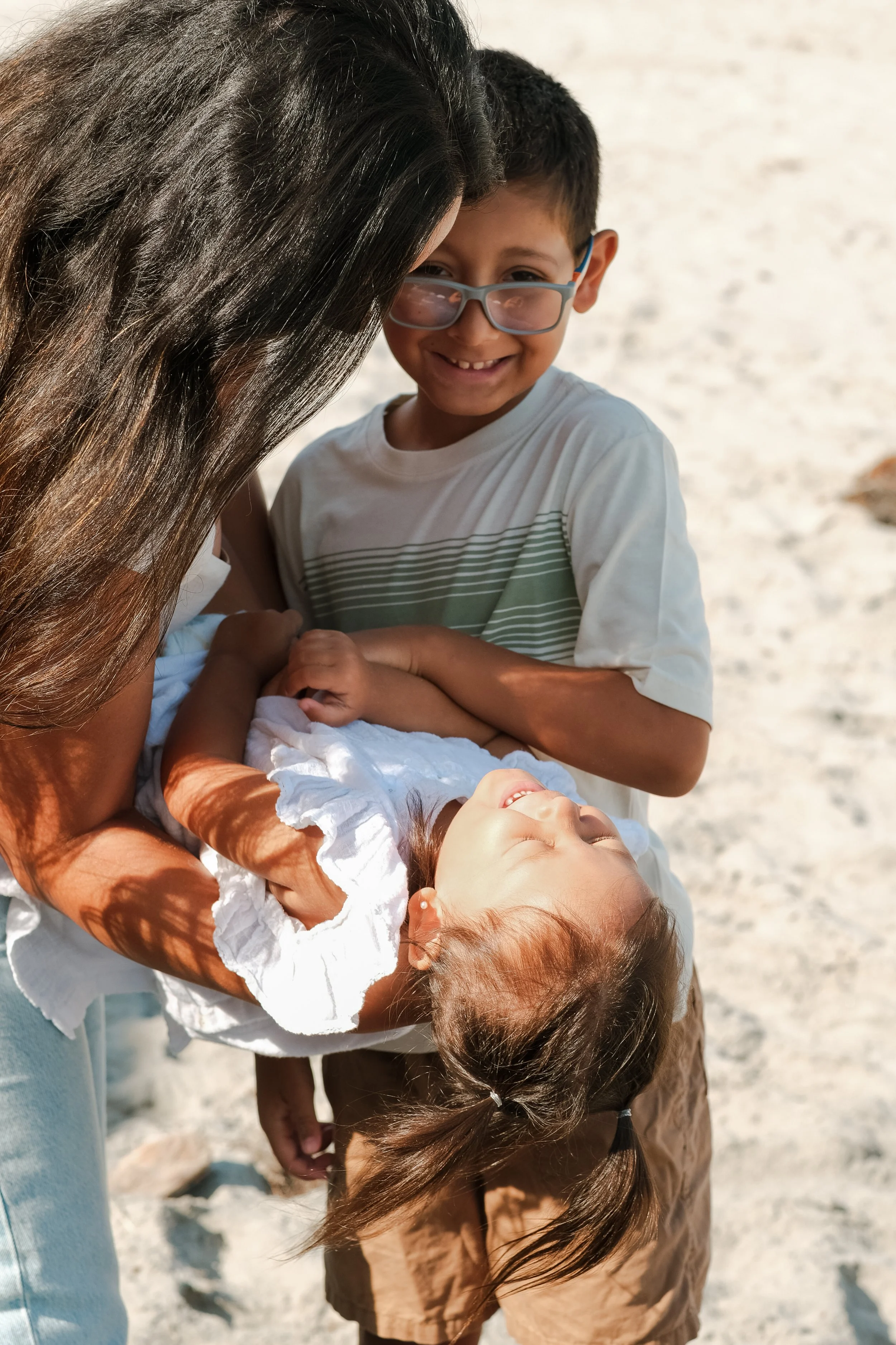 FamilyBeachSession-3538.jpg