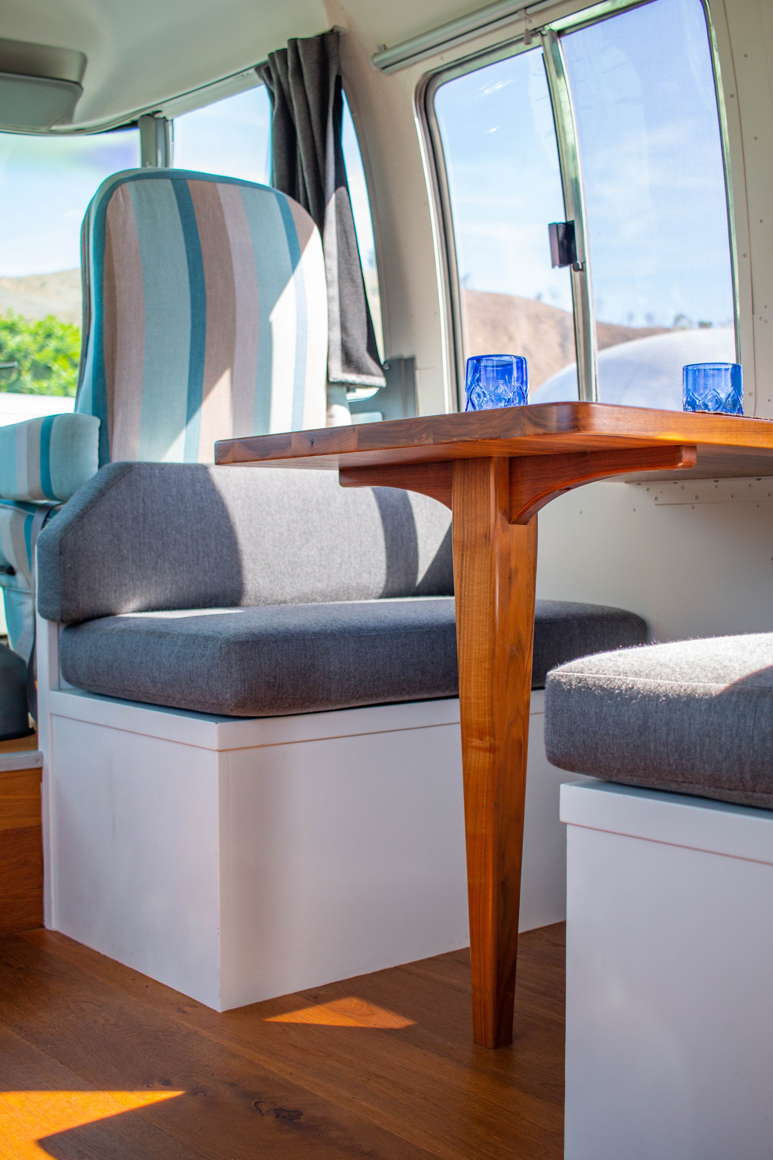Dinette_8495.jpg