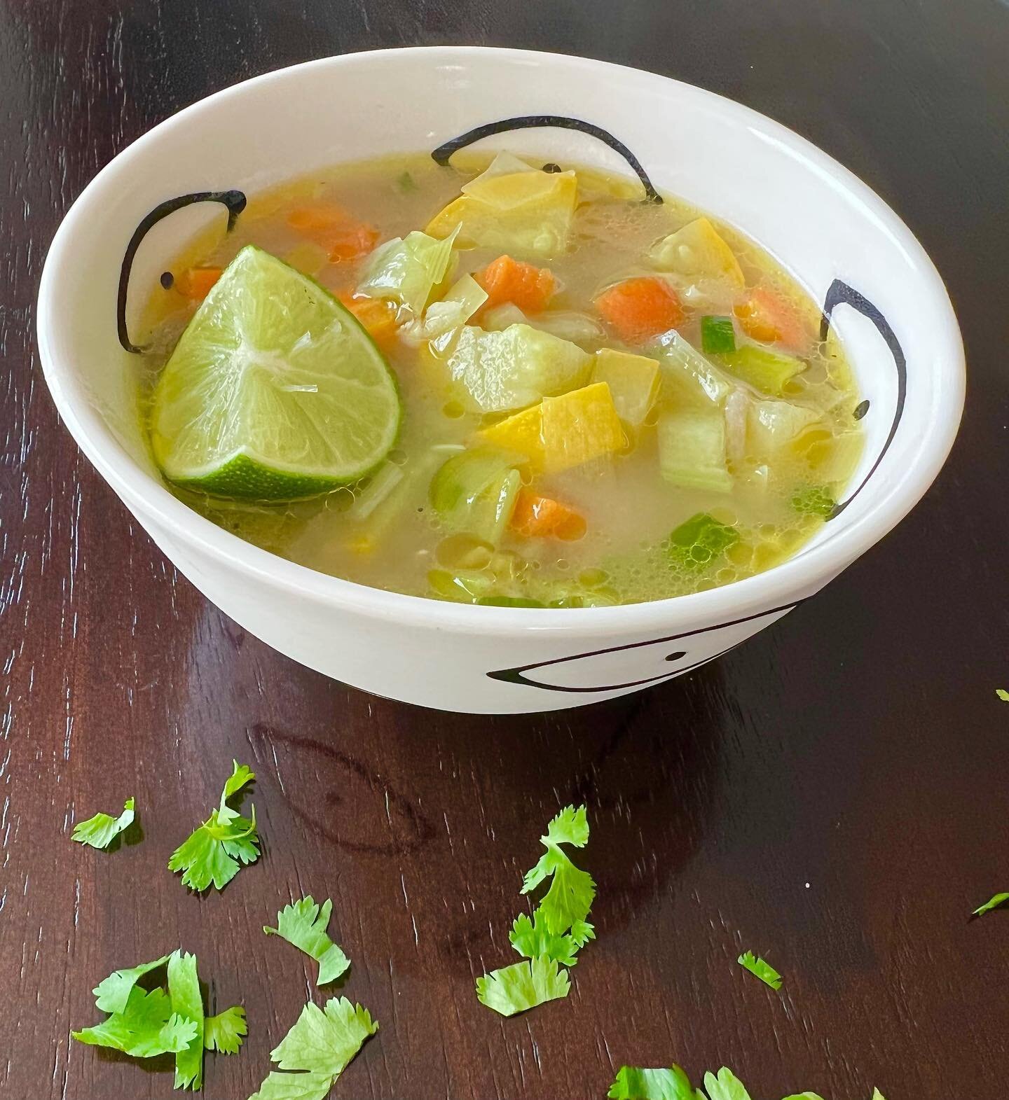 Vegetable Soba Noodle Soup with miso bone broth!!! #litedinner #youarewhatyoueat #soup #seasonal #zucchini #carrots #celery #ginger #lime #garlic #leek #spring #miso