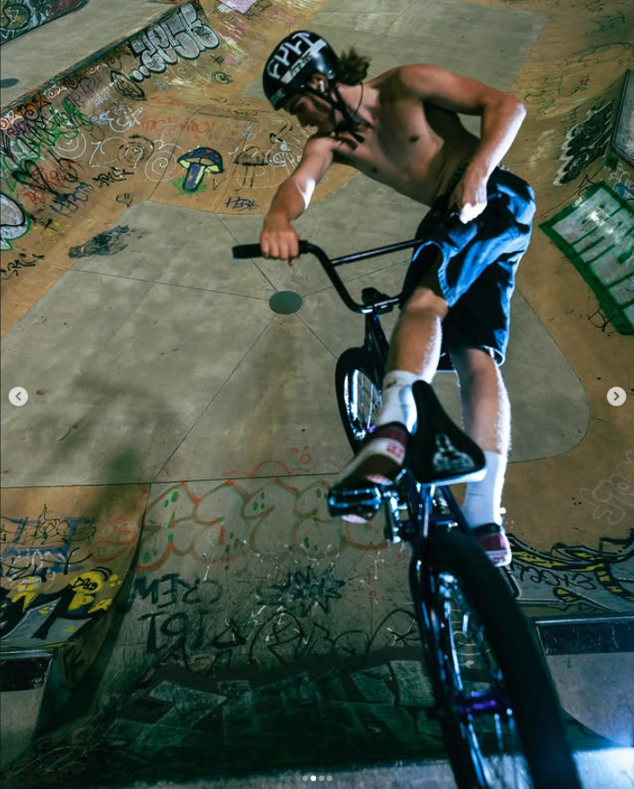Oli Monty poster.png