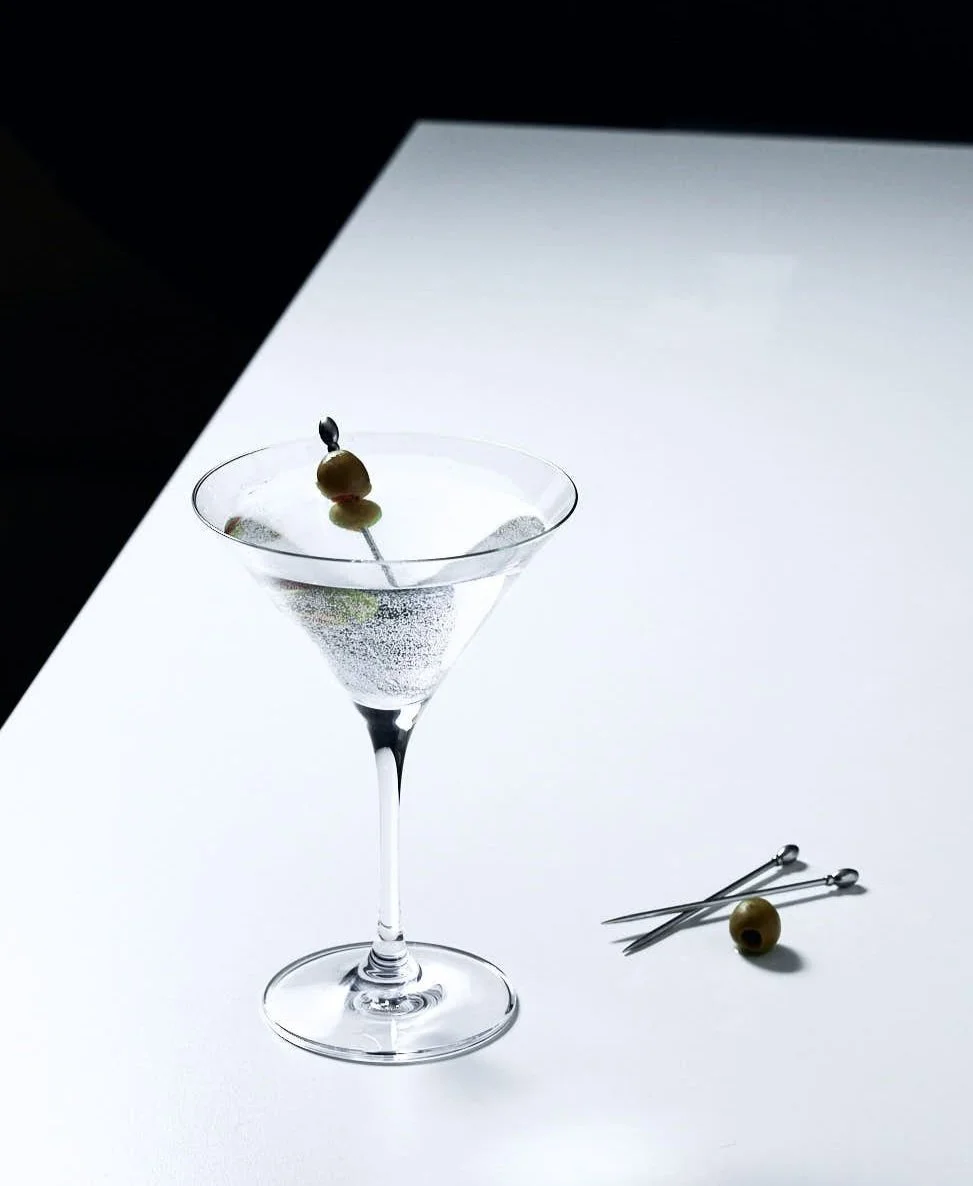 Still+Life_Gin+Martini+With+Olive_January+2022_0001+Web+Res+-+C1M+2.jpg