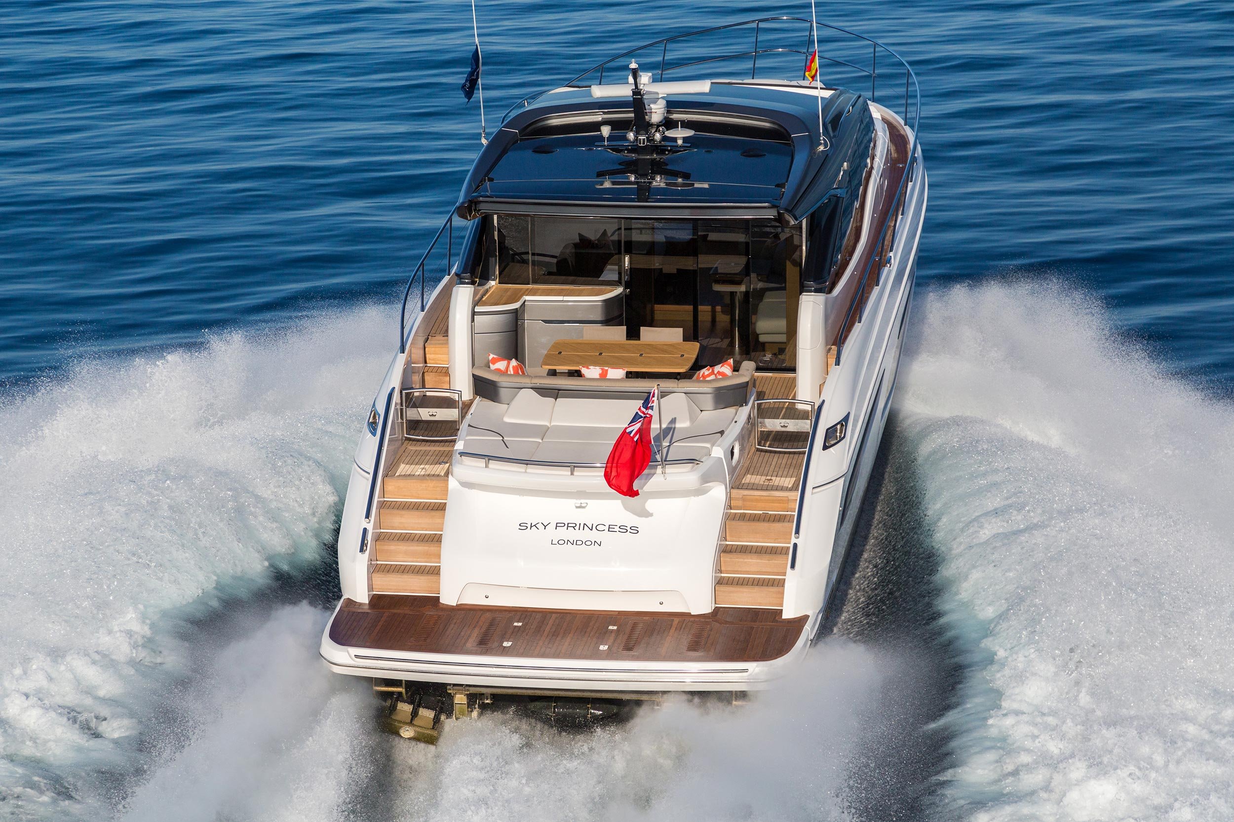 Princess_Yachts_Australia_V65_Exterior_5.jpg