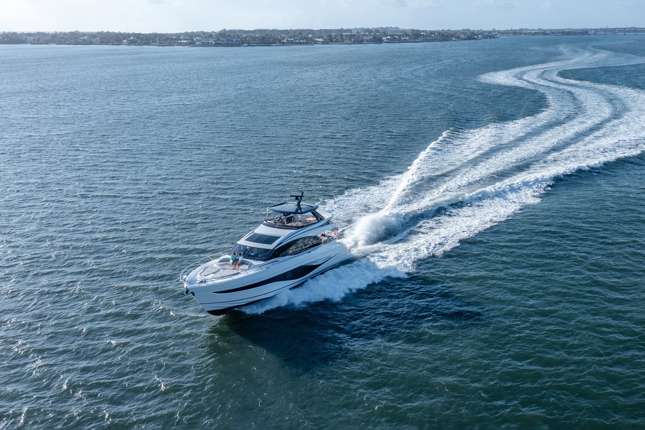 Princess_Yachts_S72_Exterior_13.jpg