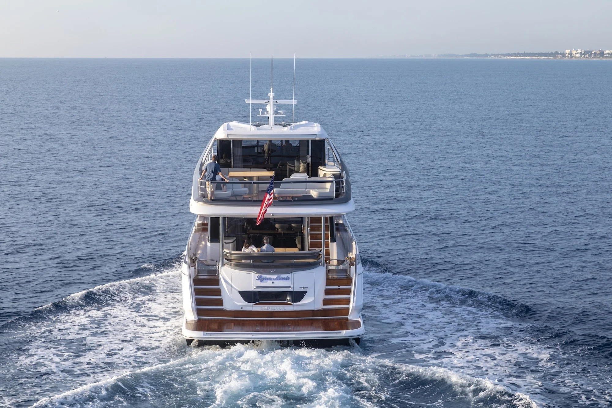 Princess_Yachts_X80-exterior-lifestyle-9.jpg