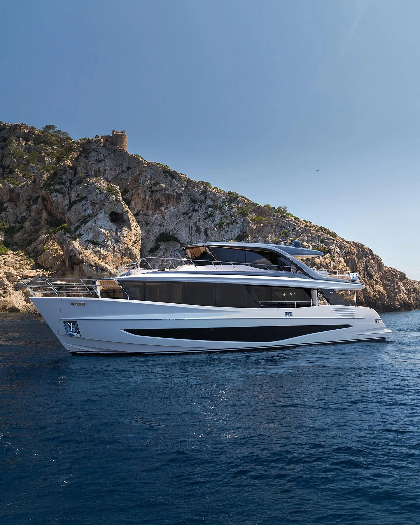 Discover the all-new Princess X90. A bold evolution of our X Class.

Crafted for those who love to entertain, the X90 features three expansive outdoor social zones and an innovative main deck concept unlike anything before.

Unveiled at Cannes Yachti