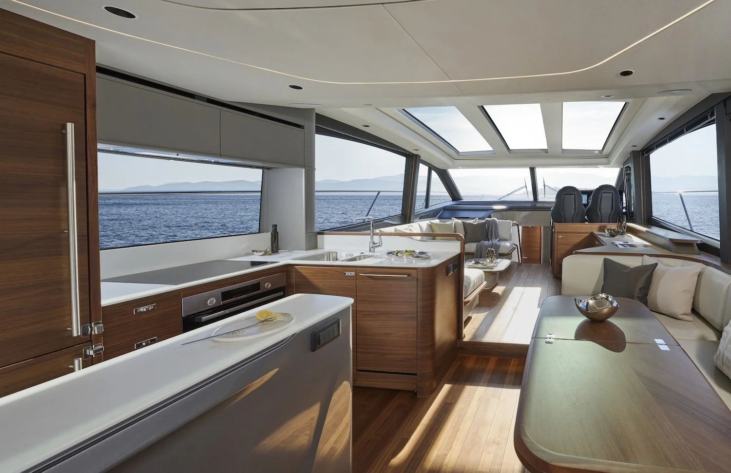 Princess_V65-interior-saloon-american-walnut.jpg