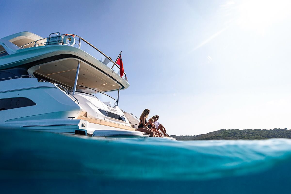 Built for unforgettable summers.

#PrincessYachts #DistinctionInDetail