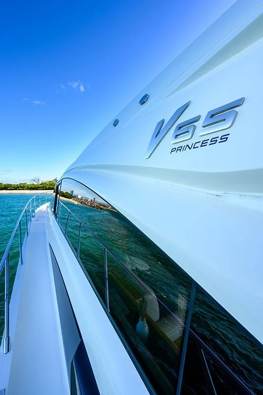 2009_Princess_V65_1440.jpg