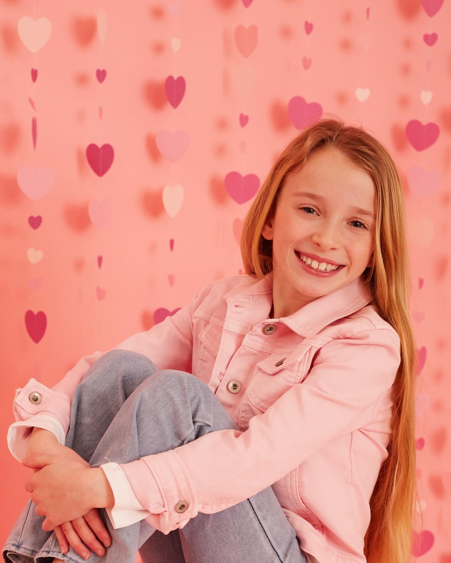 so much fun 💕 the adorable Dempsey crushed this photoshoot! @fulltankfitness @coachpatrickscanlon 

If you&rsquo;d like a &ldquo;pink hearts&rdquo; photoshoot for your little valentine (or yourself!) DM me for details 💕

📸 @whithawkinsphoto