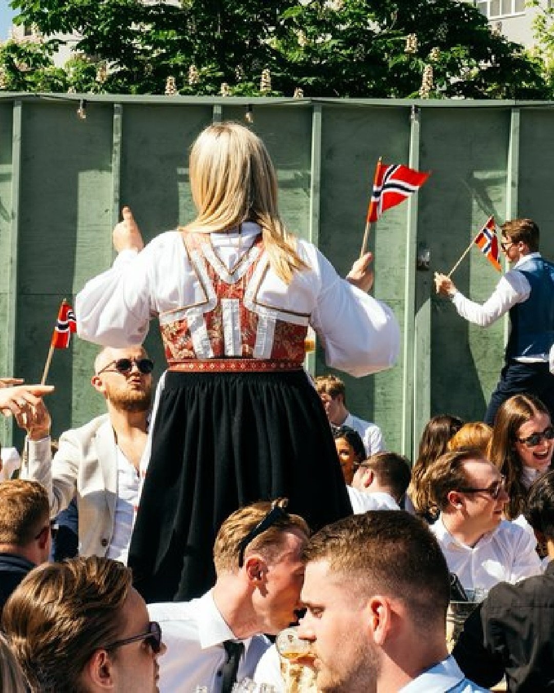Snart 17. mai! 🇳🇴 Har du sikret deg bord til den store festen p&aring; T&aring;rnet Kulturarena? 🍾

Du finner billetter via link i bio! ➡️

#17mai #denstorefesten