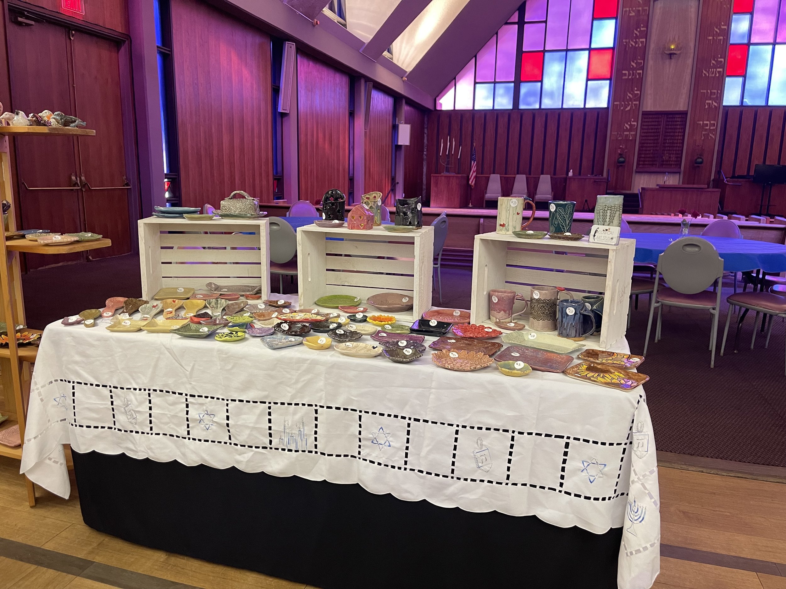 Am Tikvah Holiday Boutique, December 2022 - San Francisco, California