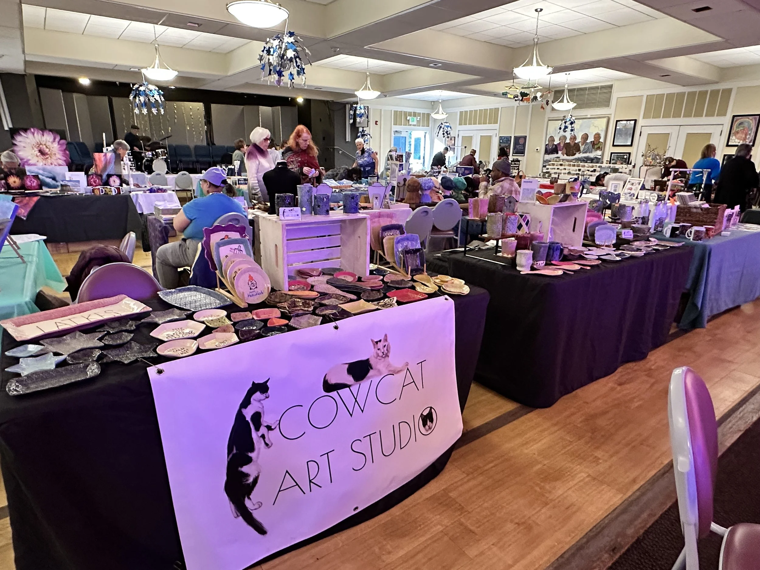 Am Tikvah Holiday Boutique, December 20224 - San Francisco, California