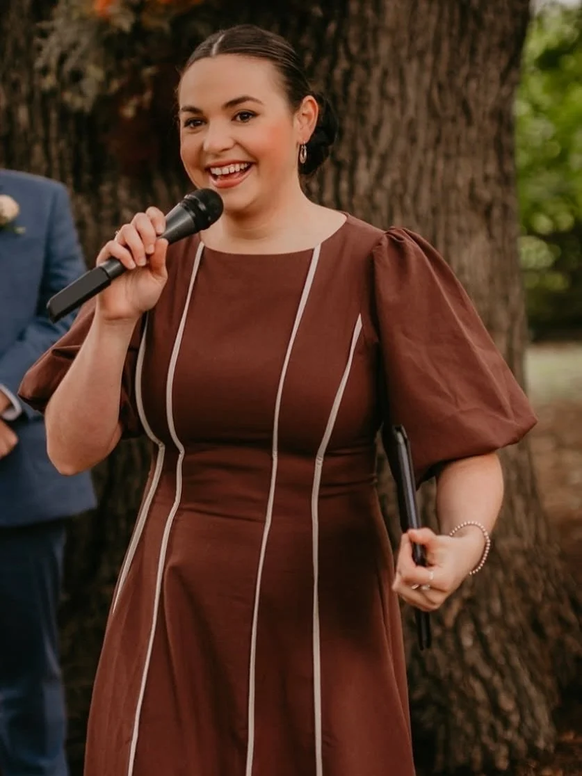 You don&rsquo;t just hire me to show up,
you hire me to match your energy, hold the space, and make you feel completely comfortable and relaxed on your big day!

It&rsquo;s not about bringing one energy all day&hellip; you need the right one at the r