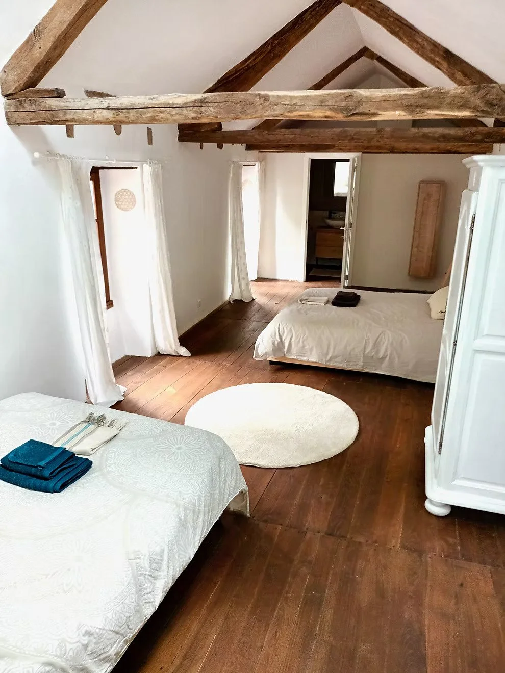 gite3 2 beds.jpg