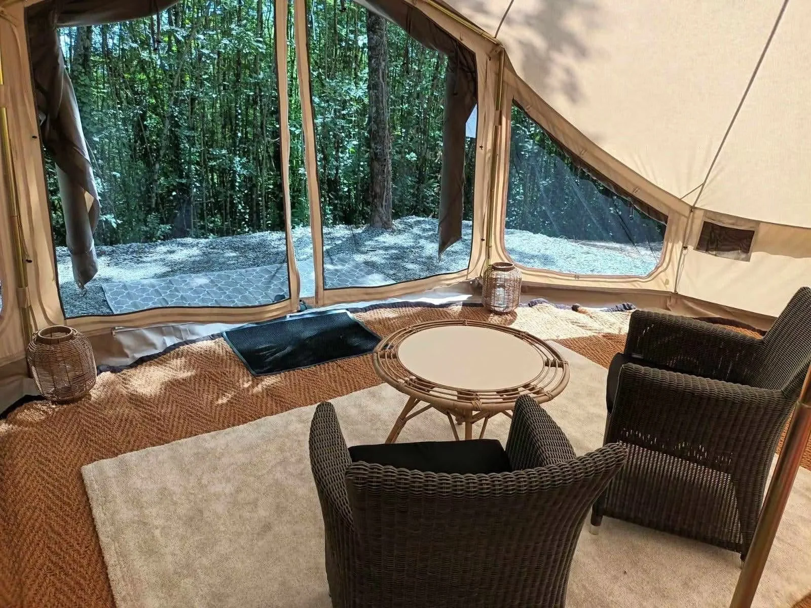glamping uitzicht.jpg