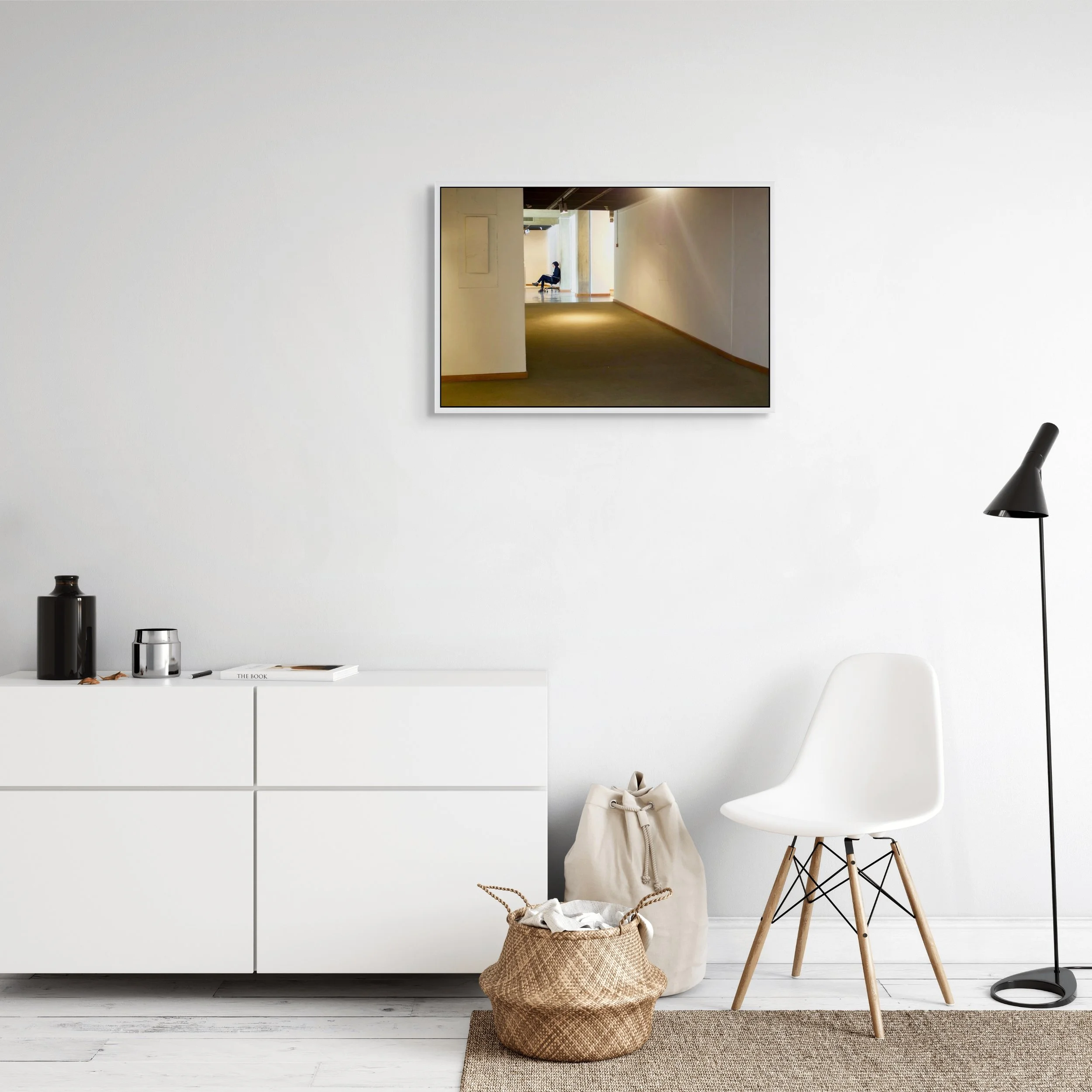 Onspotlivingroom.jpg