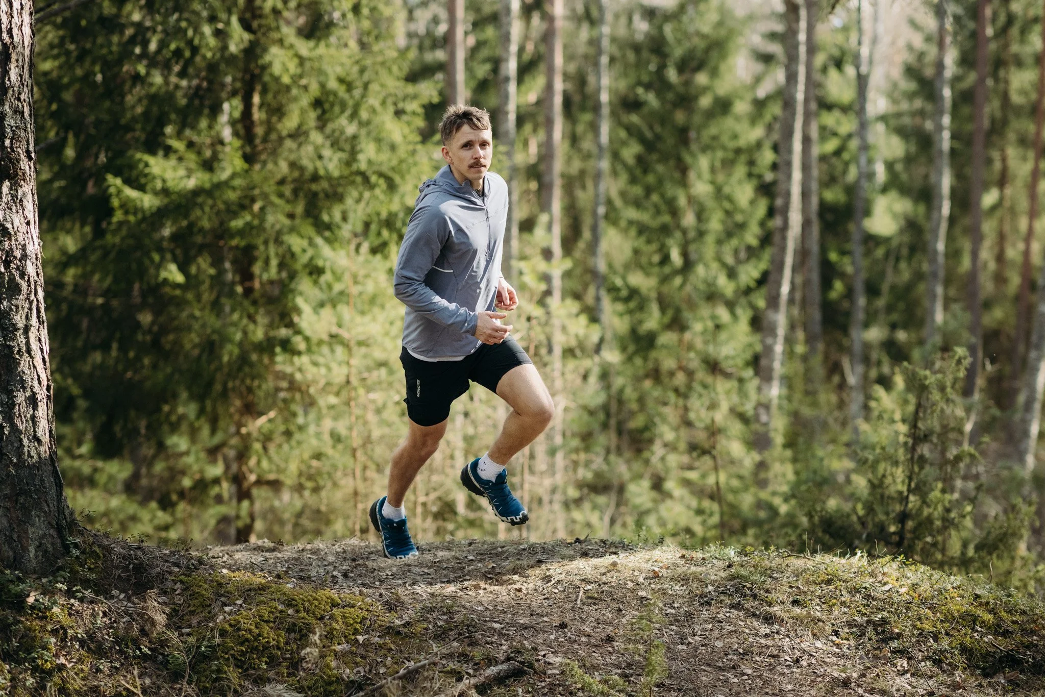 reklamas-sporta-fotosesija-skriesana-running-photoshoot-sports-5414.jpg