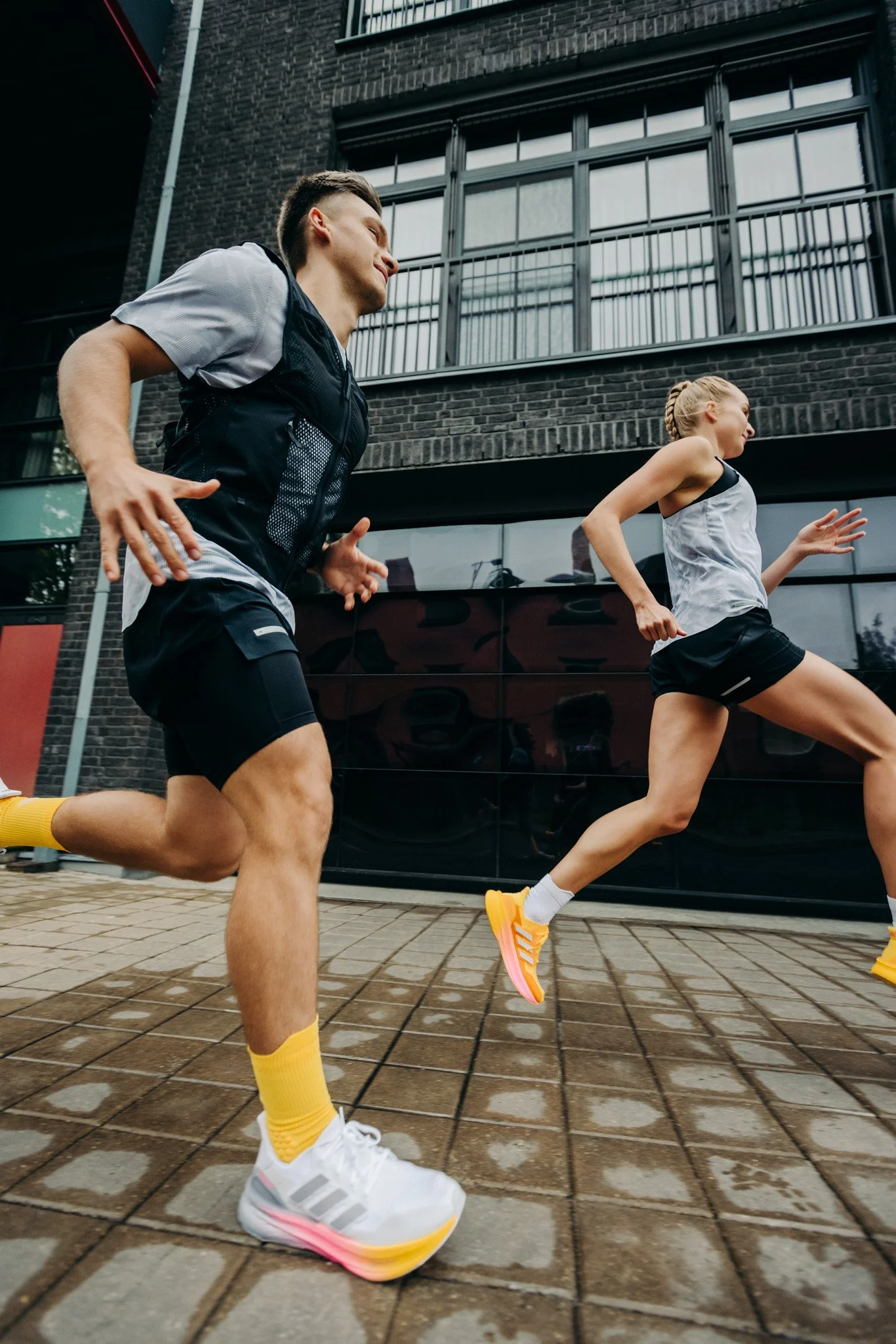 reklamas-sporta-fotosesija-skriesana-running-photoshoot-sports-23015.jpg