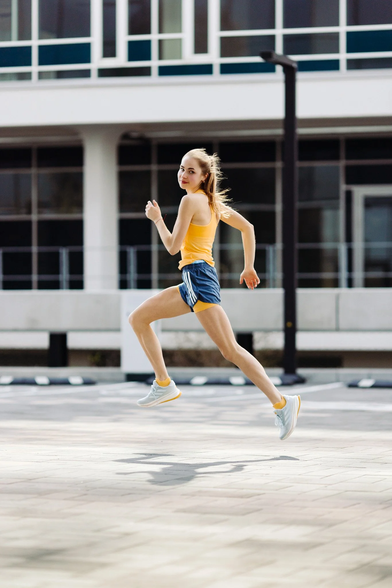 reklamas-sporta-fotosesija-skriesana-running-photoshoot-sports-7726.jpg