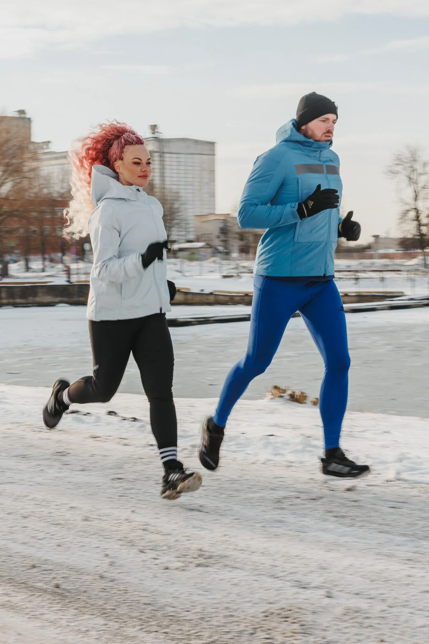 reklamas-sporta-fotosesija-skriesana-running-photoshoot-sports-24334.jpg