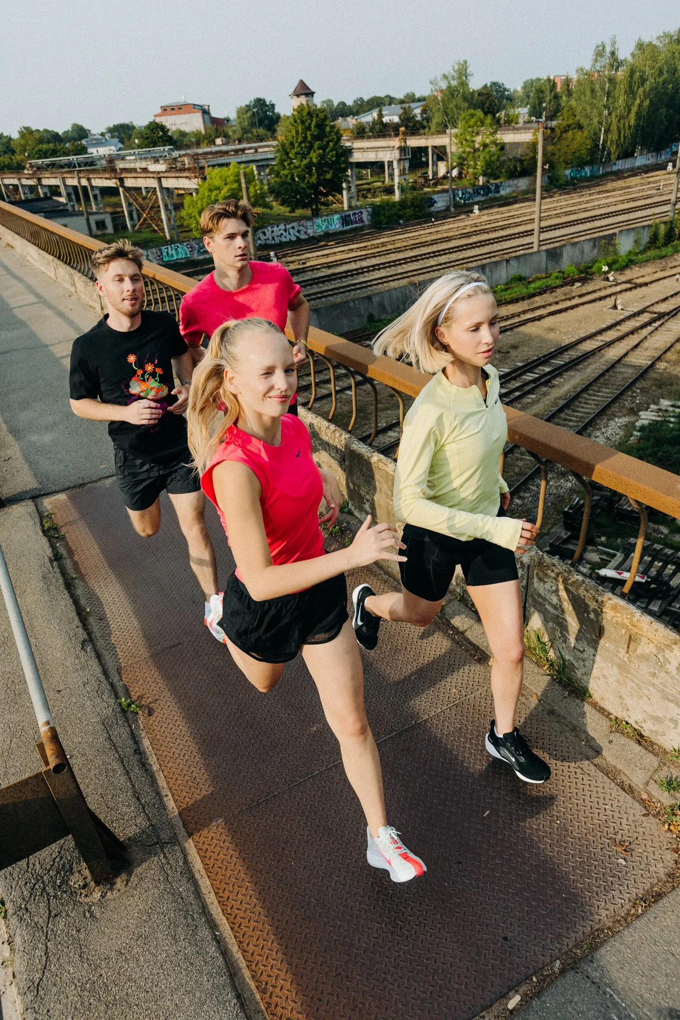 reklamas-sporta-fotosesija-skriesana-running-photoshoot-sports-32310.jpg