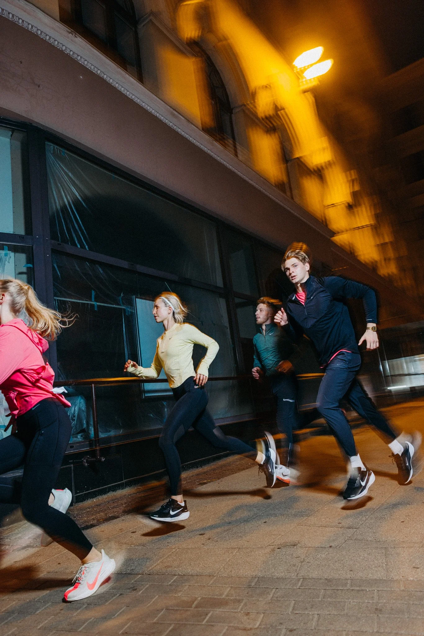 reklamas-sporta-fotosesija-skriesana-running-photoshoot-sports-14217.jpg