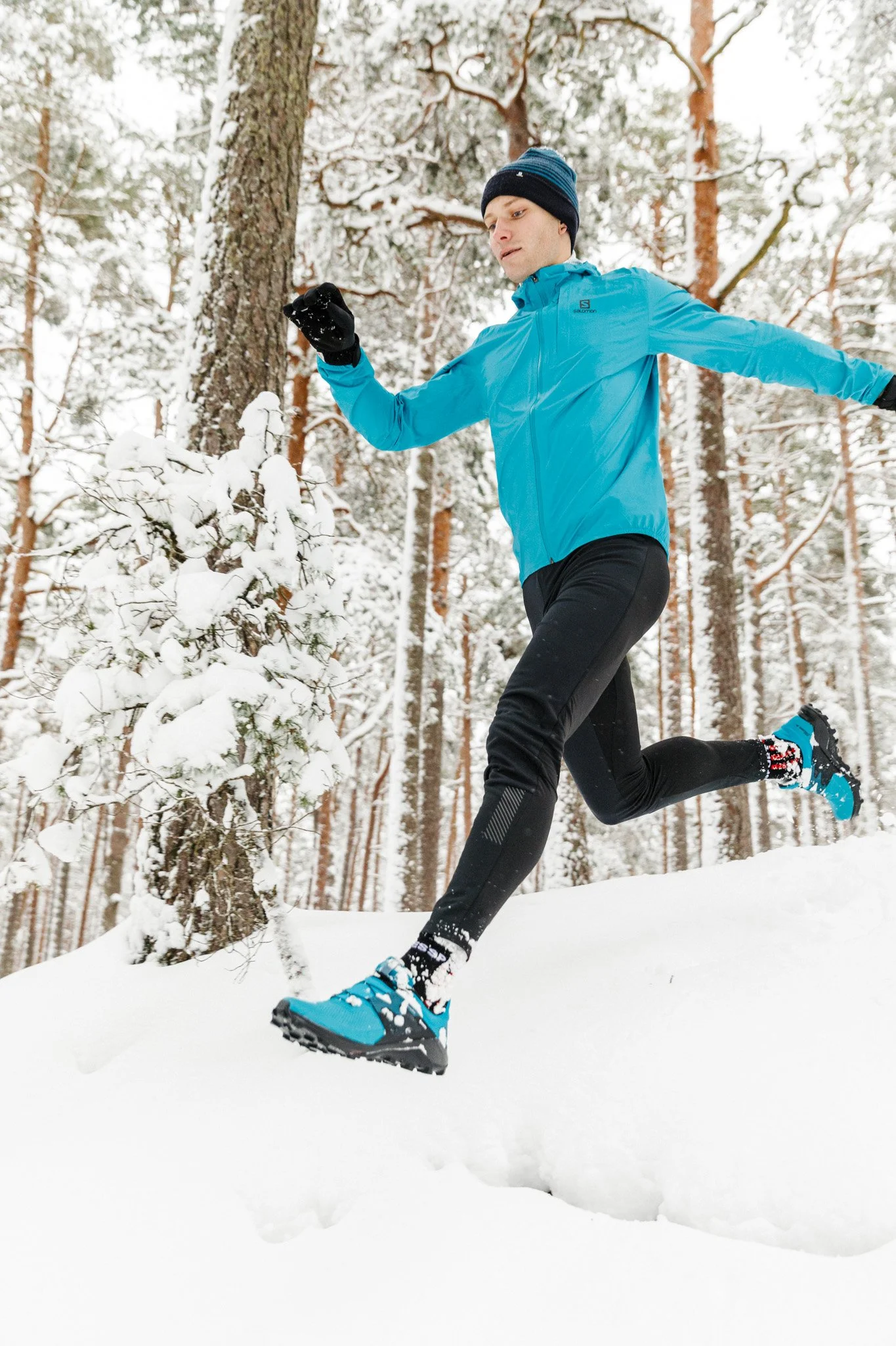 reklamas-sporta-fotosesija-skriesana-running-photoshoot-sports-32408.jpg