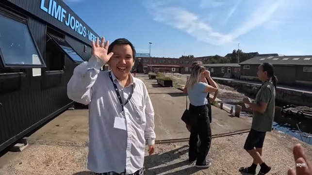 ’Uagut’-mut peqataaneq imaappoq