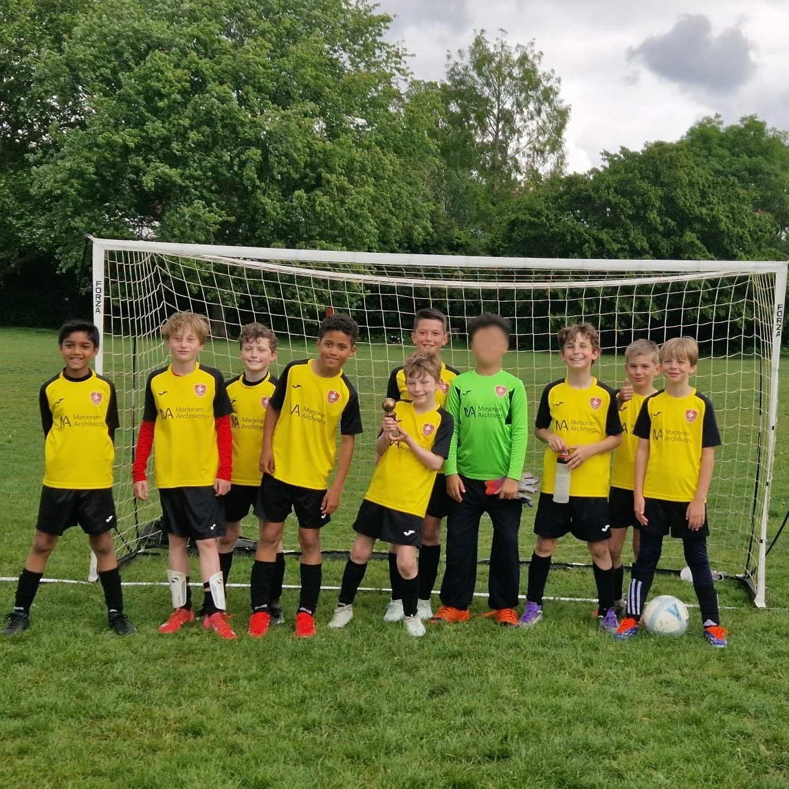It was the final game yesterday in our first season of sponsoring @beckenham.unitedfc Under 10 Hawks.
The boys finished on a positive note with a 5-2 win on what has been an excellent season, virtually unbeaten in 2026, and only narrowly losing in th
