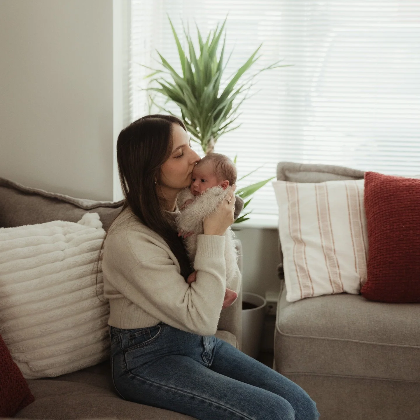 It&rsquo;s been a whileeeeeee since I posted on the grid!

I am still here, working away, photographing gorgeous families ❤️