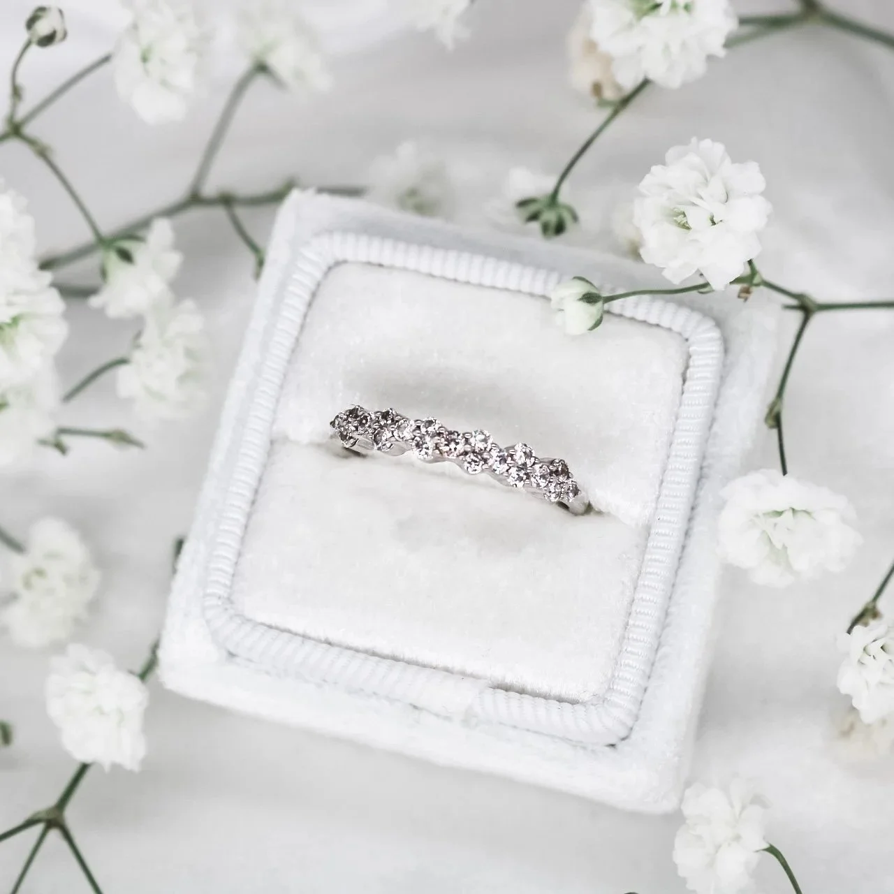 Cluster Half Eternity Ring

Available in 9ct Yellow, White and Rose Gold, 18ct Yellow, White and Rose Gold and Platinum.
Available with Lab or Natural Diamonds