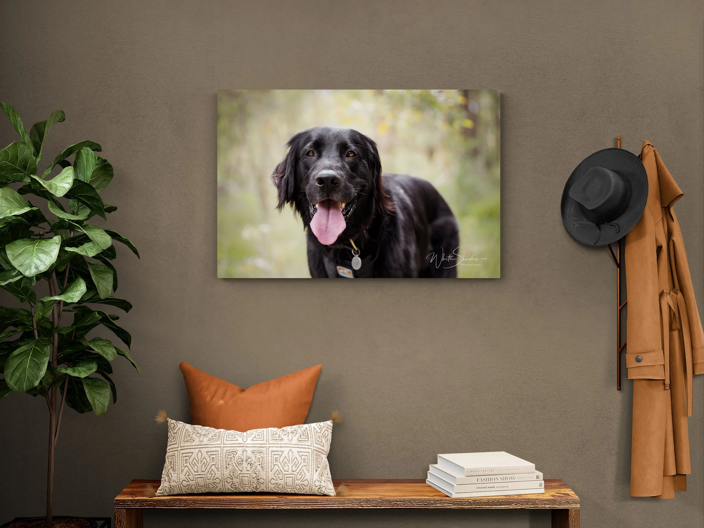 Mockup hallway Woody Canvas.jpg