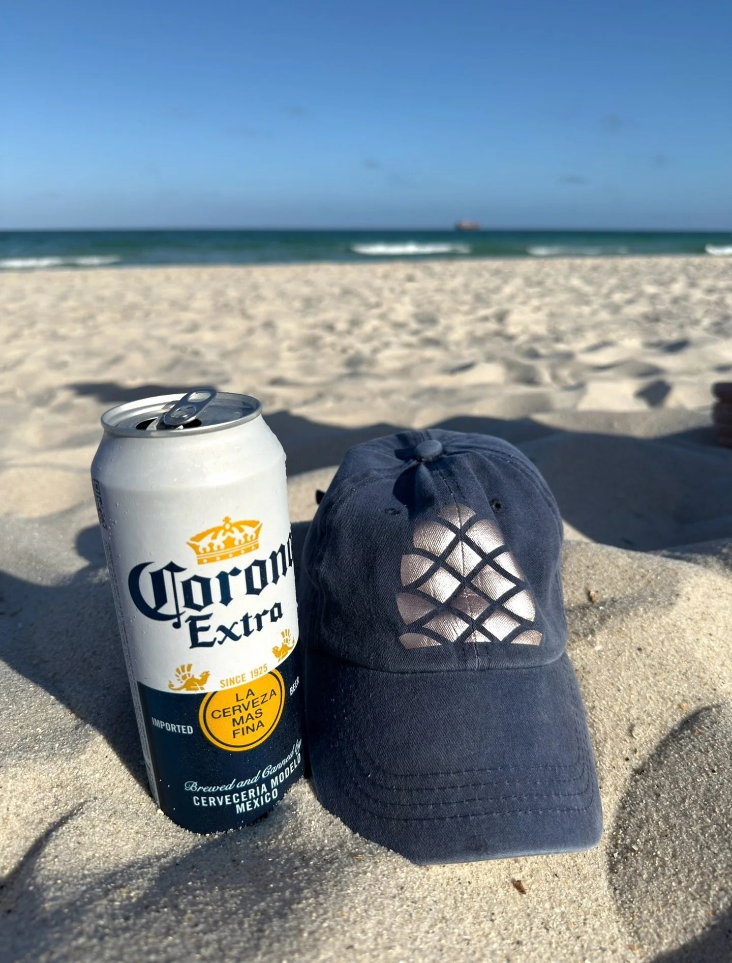 Forcucci x @corona today for the win in Miami with the Crown and Pigna. Just need a touch of @banjo.mp3 aura. 

#forcucci #beoriginal